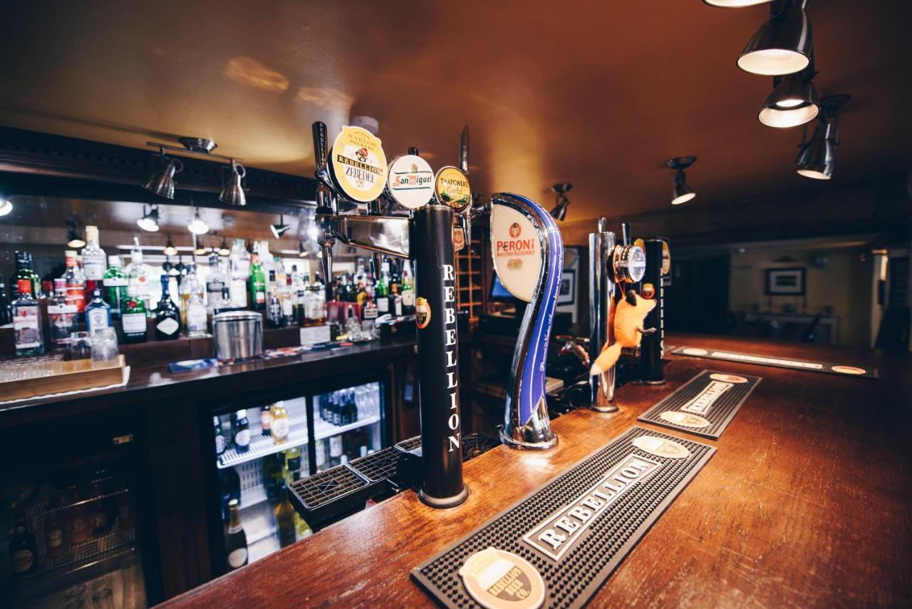 Fox Country Inn High Wycombe Dış mekan fotoğraf